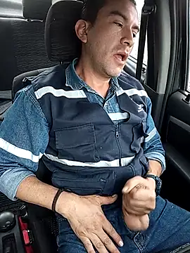 Blackaxes online show from April 2026 09:49:02 PM