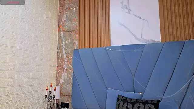 angel  red  online show from October 2025 03:17:02 AM