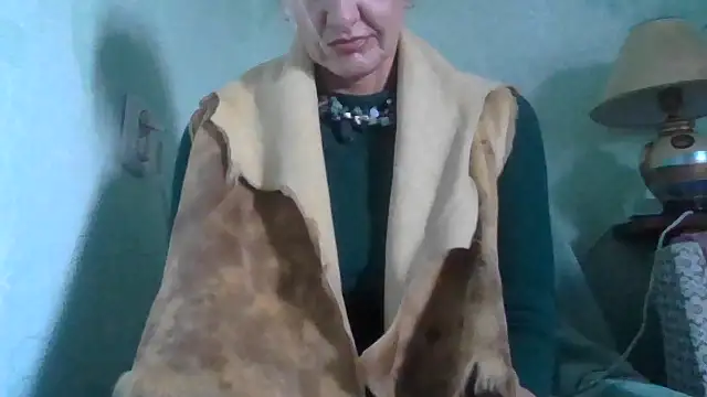 TianaQLove online show from October 2025 01:42:01 PM