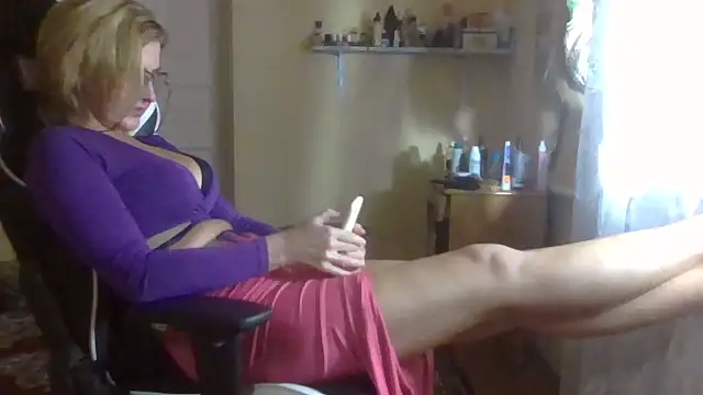 TianaQLove online show from October 2025 06:31:02 PM