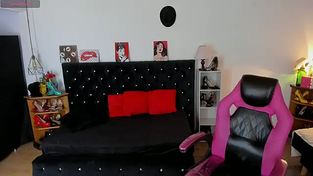 D Martii online show from December 2025 11:04:02 AM