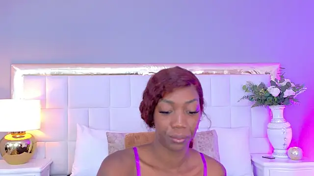 MadeleineHocker online show from December 2025 02:26:01 PM