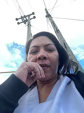 Snapshot of hiilarybrown chatting on July 2026 10:12:01 PM hiilarybrown online show from July 2026 10:12:01 PM