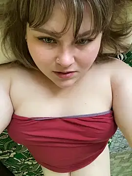 Snapshot of BeckiXrose chatting on November 2025 12:27:02 PM BeckiXrose online show from November 2025 12:27:02 PM