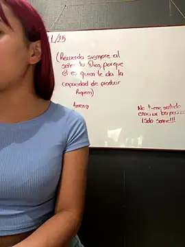 Snapshot of JuliethaDemon_ chatting on November 2025 12:27:01 PM JuliethaDemon online show from November 2025 12:27:01 PM