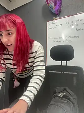 JuliethaDemon  online show from December 2025 12:33:02 PM