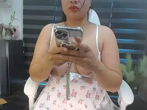 NANA 199k online show from November 2025 04:12:01 AM