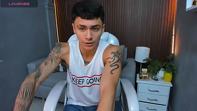 Leo santoro online show from November 2025 01:55:02 PM