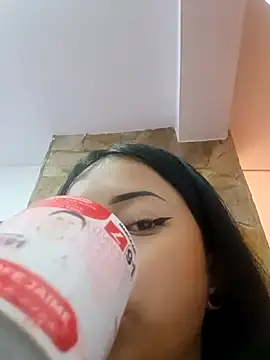LilyCutee  online show from October 2025 02:07:01 PM
