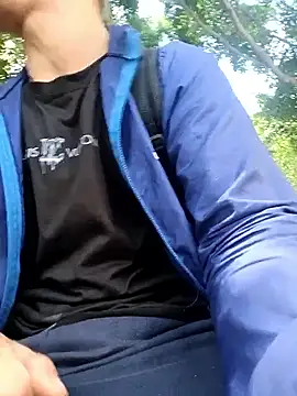 alex-golden online show from April 2026 04:23:01 PM