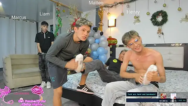 Snapshot of Bisexlifehot__ chatting on December 2025 11:24:02 PM Bisexlifehot online show from December 2025 11:24:02 PM