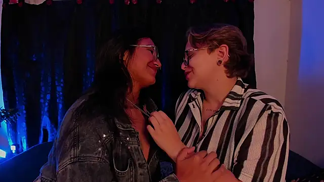 Snapshot of CrazyCakes_ chatting on October 2025 05:49:02 AM CrazyCakes online show from October 2025 05:49:02 AM