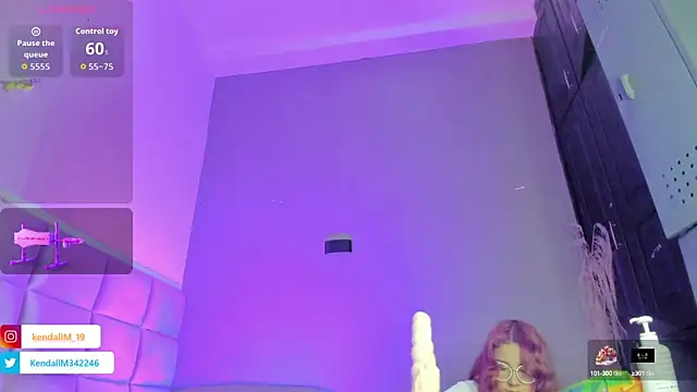 Snapshot of _Kendall_19 chatting on September 2025 07:59:01 PM  Kendall 19 online show from September 2025 07:59:01 PM