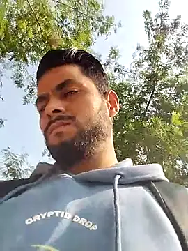 ursdreamperson online show from November 2025 05:13:02 AM