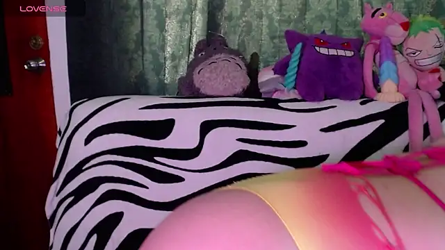 Snapshot of XxGreenGoodxX chatting on September 2025 08:20:02 PM XxGreenGoodxX online show from September 2025 08:20:02 PM