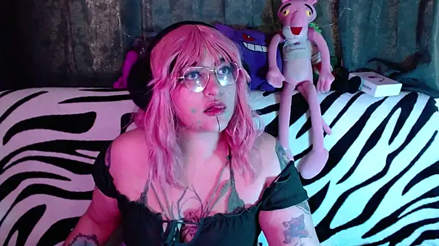 Snapshot of XxGreenGoodxX chatting on September 2025 08:31:01 PM XxGreenGoodxX online show from September 2025 08:31:01 PM