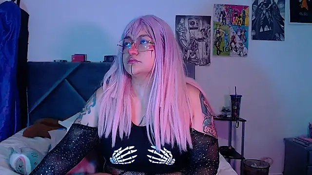 Snapshot of XxGreenGoodxX chatting on November 2025 10:48:01 PM XxGreenGoodxX online show from November 2025 10:48:01 PM