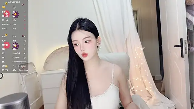 MM-feifei online show from September 2025 04:10:02 PM