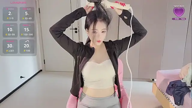 MM-feifei online show from March 2026 04:27:01 AM