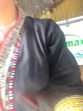 Snapshot of Nhung584 chatting on October 2025 07:07:02 AM Nhung584 online show from October 2025 07:07:02 AM