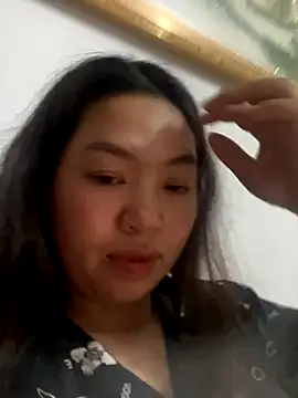 Snapshot of Nhung584 chatting on November 2025 01:44:02 PM Nhung584 online show from November 2025 01:44:02 PM