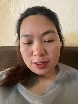 Snapshot of Nhung584 chatting on November 2025 08:58:02 AM Nhung584 online show from November 2025 08:58:02 AM