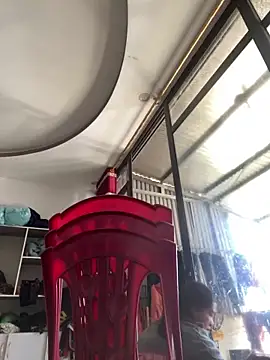 Snapshot of Nhung584 chatting on December 2025 01:32:02 AM Nhung584 online show from December 2025 01:32:02 AM