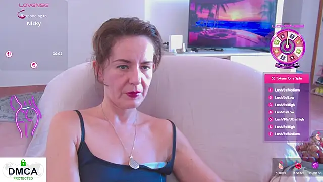 Witch in Silk online show from September 2025 01:56:02 PM