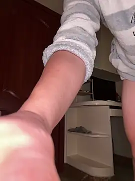 sonwmelt1 online show from October 2025 04:02:01 AM