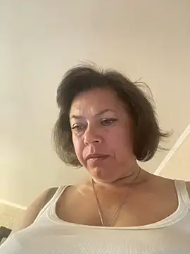 Kiravix online show from October 2025 10:12:02 AM