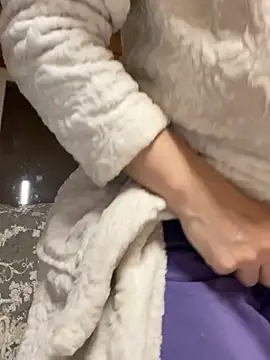 Kiravix online show from March 2026 08:53:01 PM