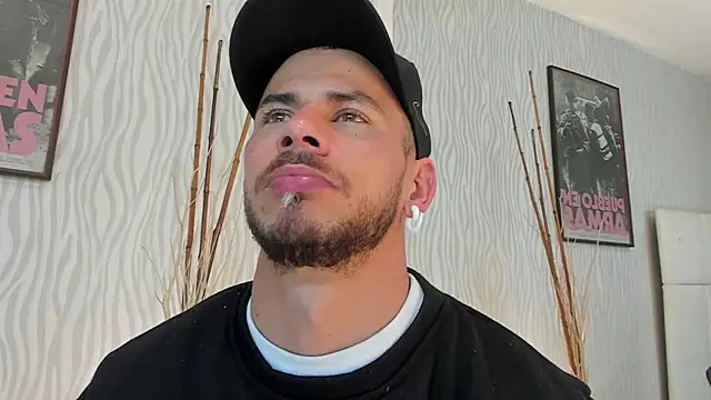 dylan jacobx online show from June 2026 03:07:01 AM