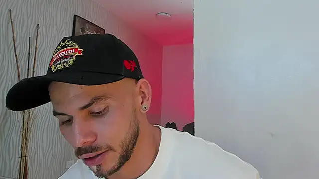 dylan jacobx online show from June 2026 06:02:01 PM