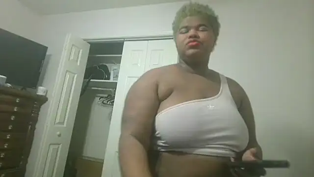 Snapshot of techprincessxx chatting on September 2025 04:52:01 PM techprincessxx online show from September 2025 04:52:01 PM