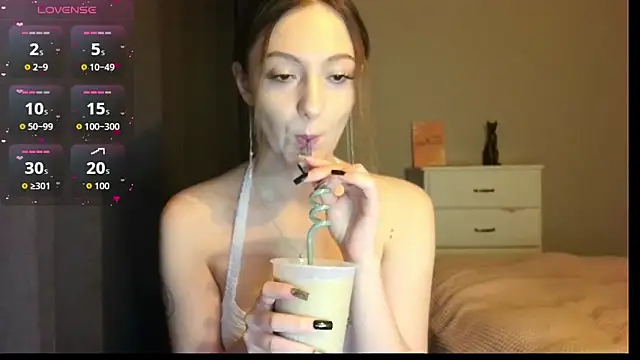 white liillyy online show from March 2026 09:43:02 PM