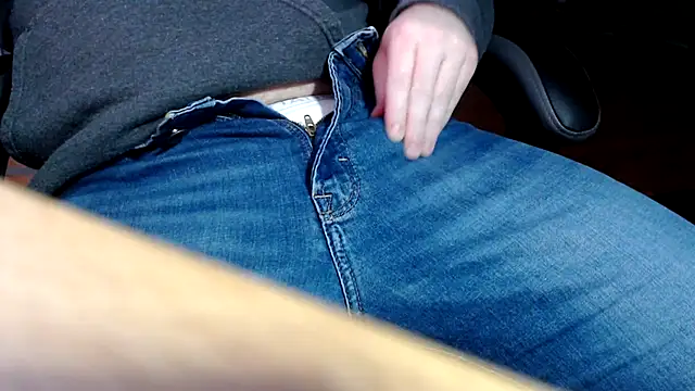 whitewagonsuck online show from April 2026 12:31:01 AM