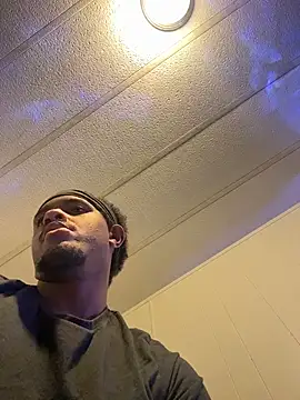 Snapshot of tyrek5051 chatting on November 2025 05:06:02 PM tyrek5051 online show from November 2025 05:06:02 PM