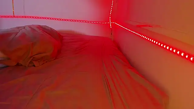 Snapshot of Dulce_TentacionLatina chatting on October 2025 02:11:02 AM Dulce TentacionLatina online show from October 2025 02:11:02 AM