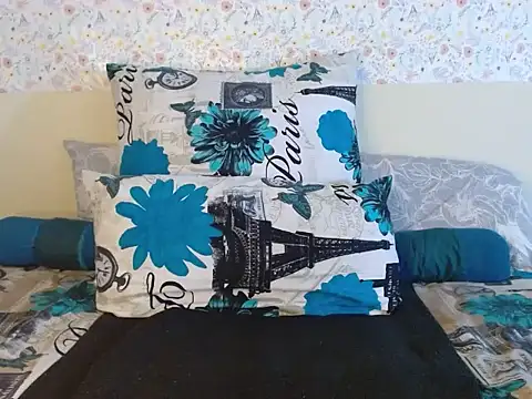 Snapshot of AfricanDoll15 chatting on October 2025 08:07:01 PM AfricanDoll15 online show from October 2025 08:07:01 PM