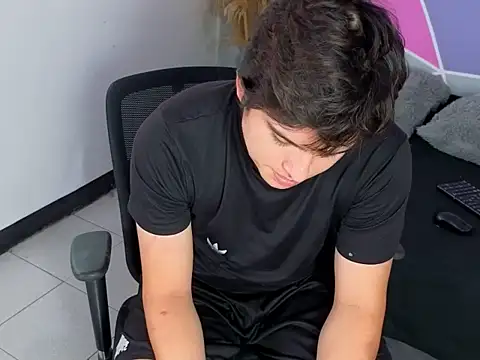 invincible200 online show from November 2025 01:54:02 PM