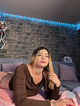 Melissa coll online show from February 2026 04:53:01 AM