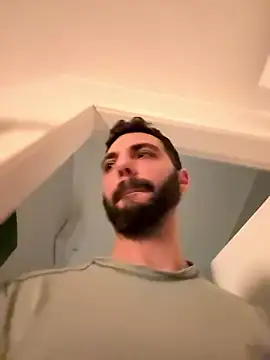 Simon-xx online show from January 2026 01:43:01 AM