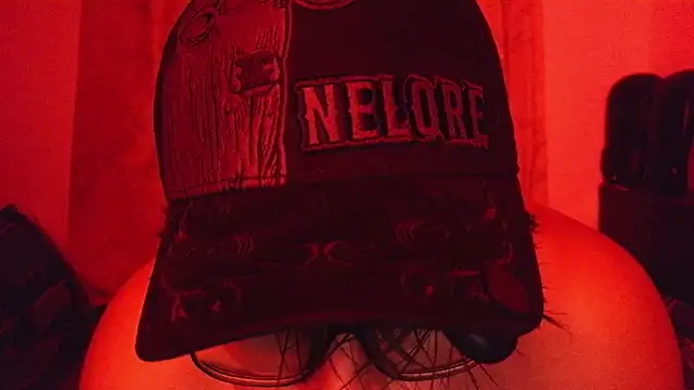 Jhoan Andrea online show from November 2025 06:25:02 AM