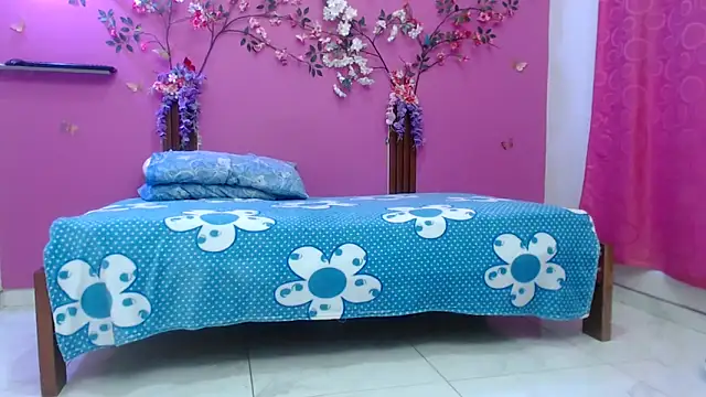 skinnybarbie022 online show from April 2026 12:58:02 AM