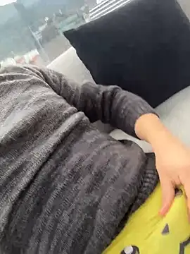 Kurtxxx22 online show from December 2025 01:07:01 PM