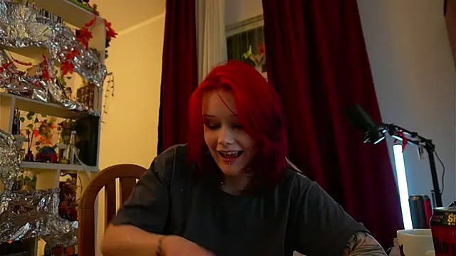 Snapshot of Sova173 chatting on November 2025 10:12:01 PM Sova173 online show from November 2025 10:12:01 PM