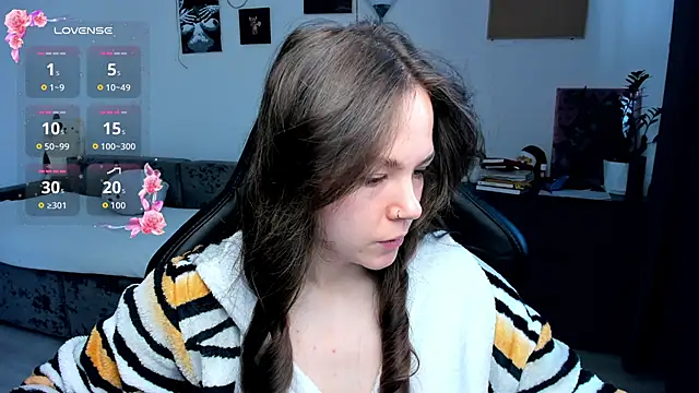 cute little ass online show from February 2026 07:19:01 AM