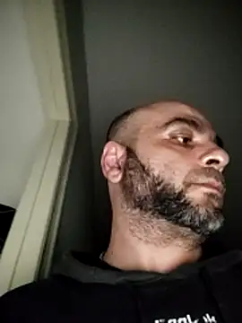 Snapshot of SmokedAlloy2 chatting on November 2025 03:43:02 AM SmokedAlloy2 online show from November 2025 03:43:02 AM