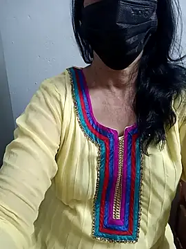 Snapshot of ammala_honey chatting on October 2025 03:44:01 PM ammala honey online show from October 2025 03:44:01 PM