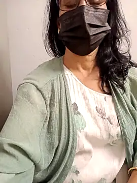 Snapshot of ammala_honey chatting on November 2025 05:11:01 PM ammala honey online show from November 2025 05:11:01 PM